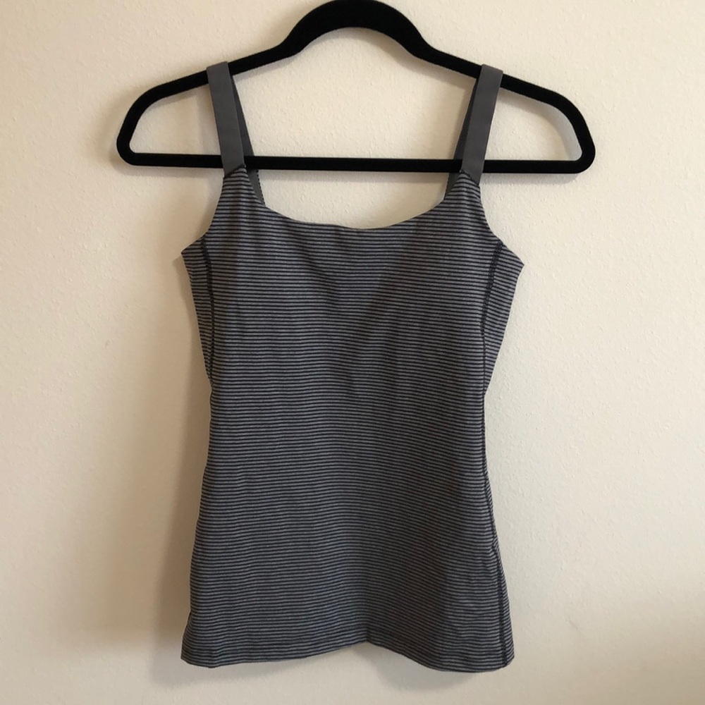Lululemon scoop neck tank